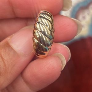 14k yellow gold croissant ring 7.5 grams